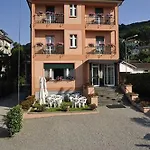 Mon Toc Otel Stresa