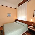 Mon Toc Otel 2*