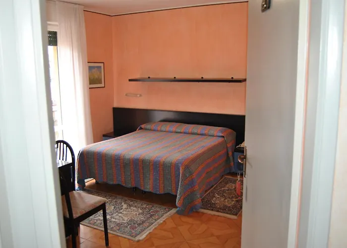 蒙托克别墅酒店 2* 斯特雷萨